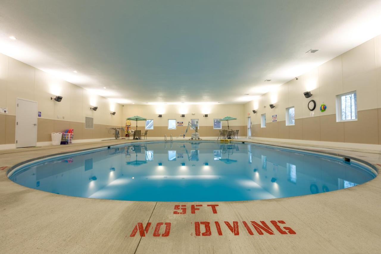Hotel Crown At Wolf Run DuBois
